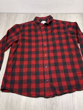 LL Bean Flannel Shirt Relaxed Fit Buffalo Plaid Red Black Sz Medium 100% Cotton